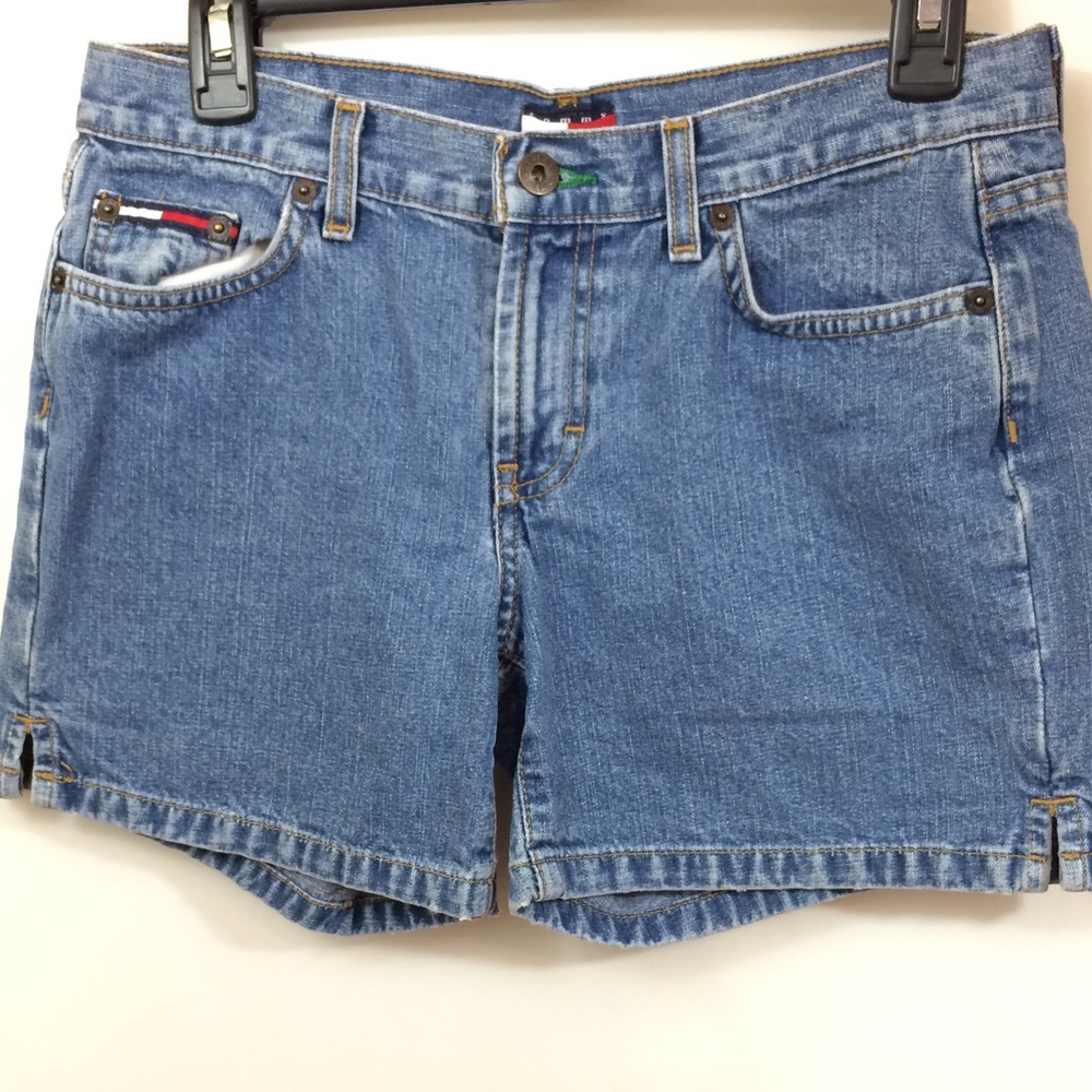 Tommy Hilfiger vintage light wash jean shorts Sz 7